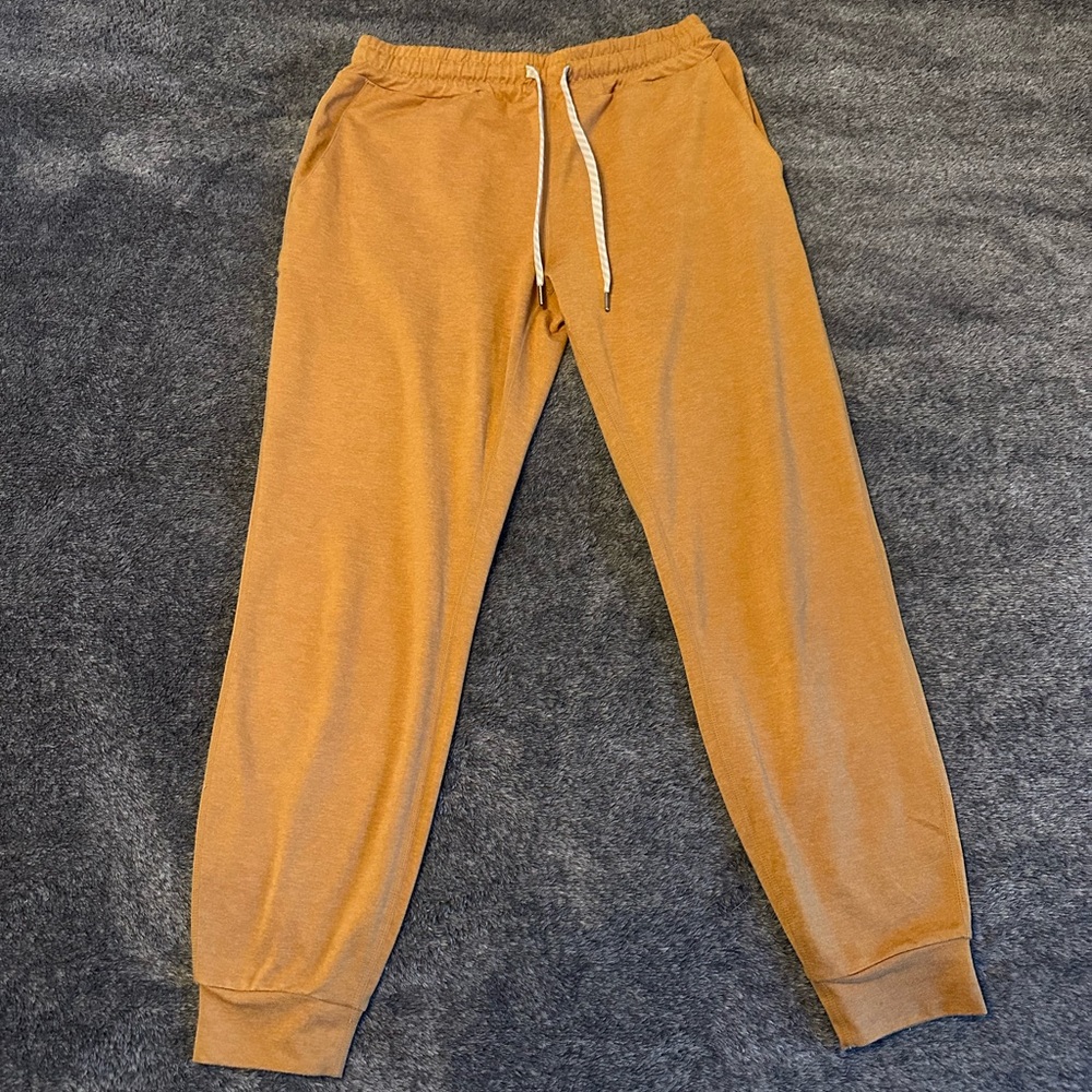 Vuori Performance Joggers 25” Inseam